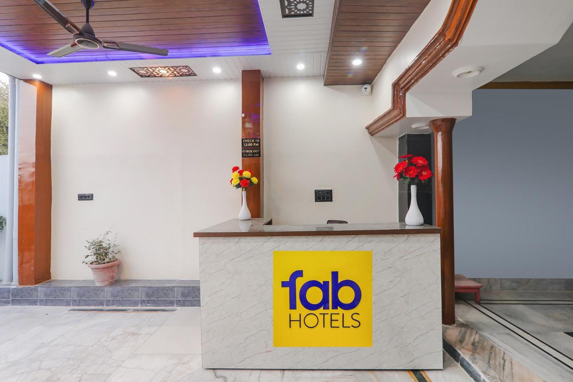 Fabexpress Awadh Inn - 400M From Shri Ram Janam Bhumi Ayodhya Esterno foto